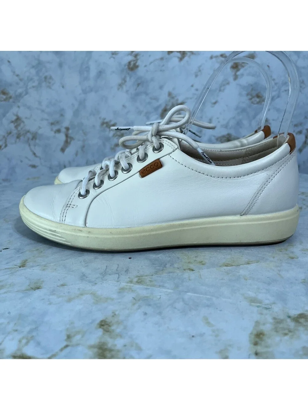 Ecco upper lace